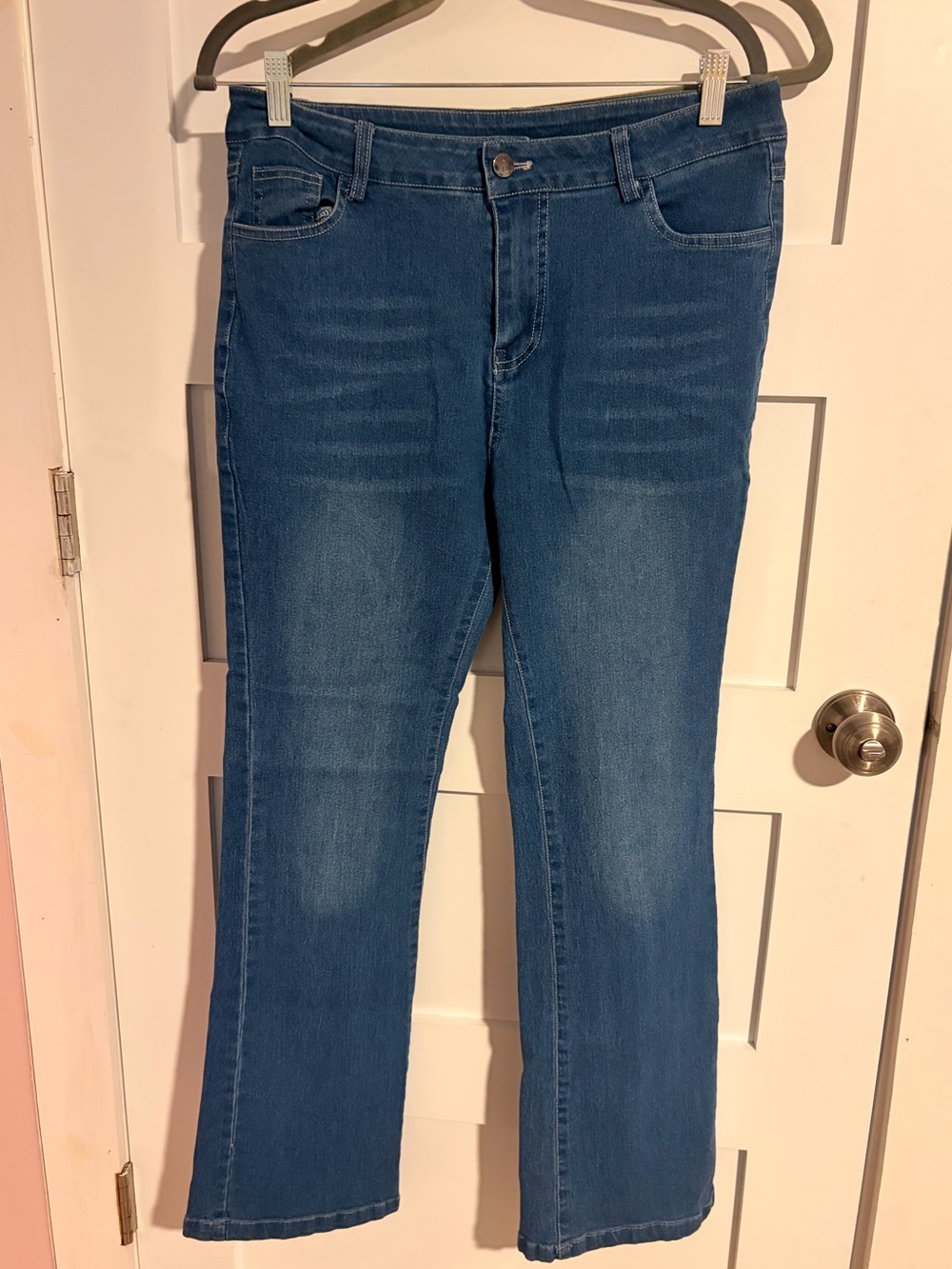 Stretchy bootcut jeans